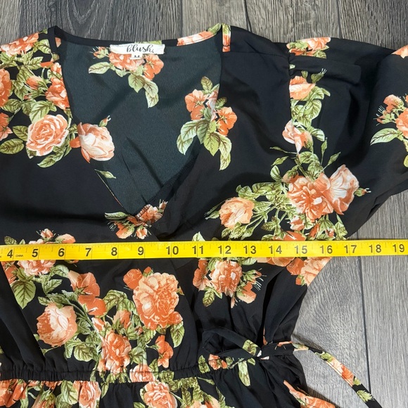 Hint of Blush Floral Tiered Mini Dress Black M Easter - Picture 10 of 15